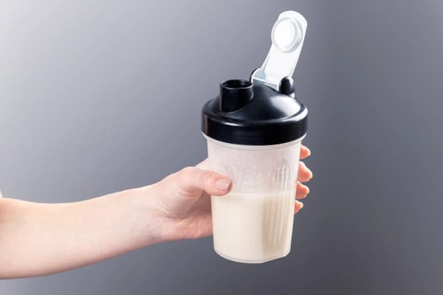 Lactose Powder and Milk